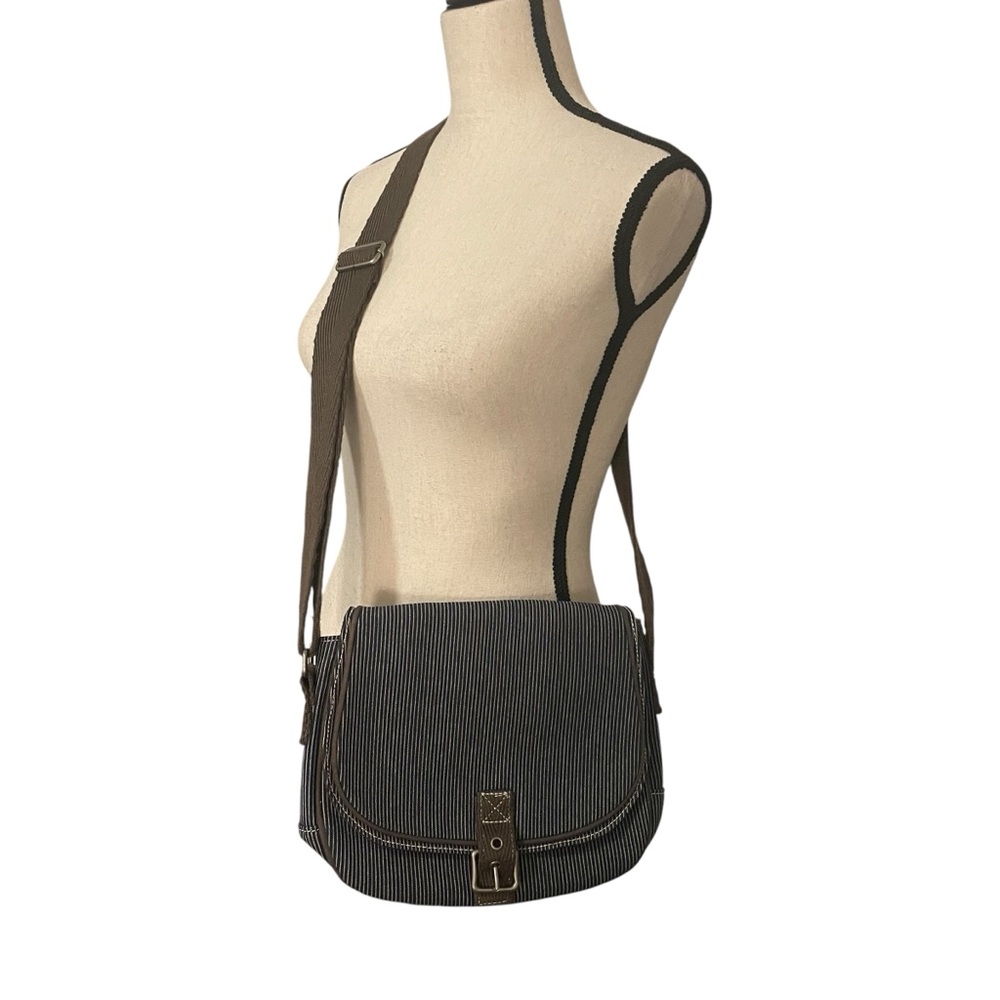Thirty-One Free To Be Saddle Crossbody Bag